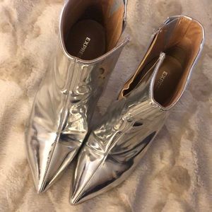 Metallic Solver Booties
